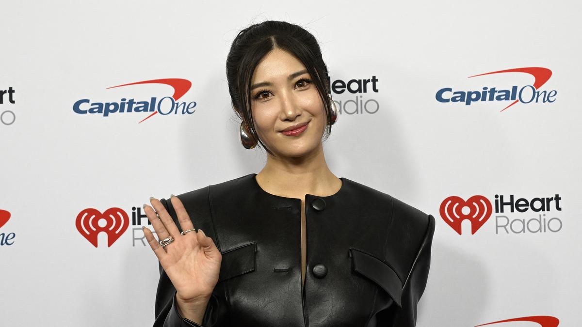 EJAE Jelaskan Alasan Nada Tinggi di Lagu Golden dan Penampilan Live Terbarunya