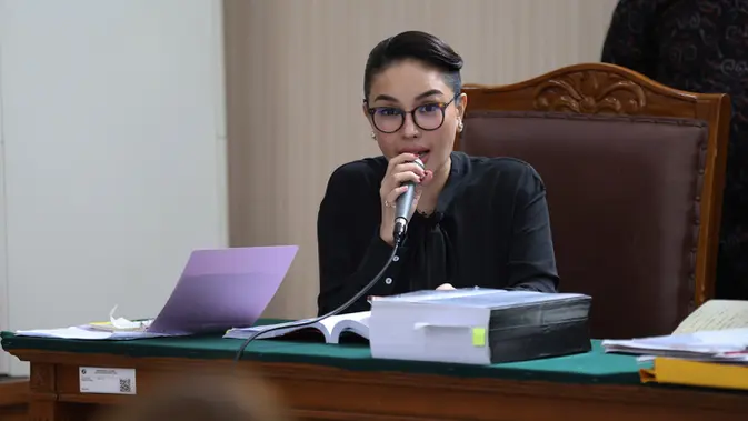 Nikita Mirzani Dikenakan Hukuman 11 Tahun Penjara dan Denda Rp2 Miliar Kasus Pemerasan TPPU