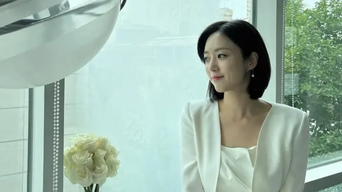 Hahm Eun Jung T-Ara Umumkan Pernikahan dengan Sutradara The Prophecy
