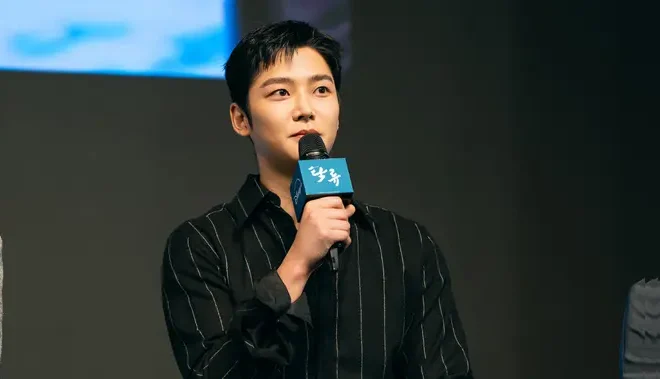 Rowoon Wamil Bulan Oktober Ini, Ungkap Kelegaan Lakukan 1 Hal Bersama Cast Drakor The Murky Stream