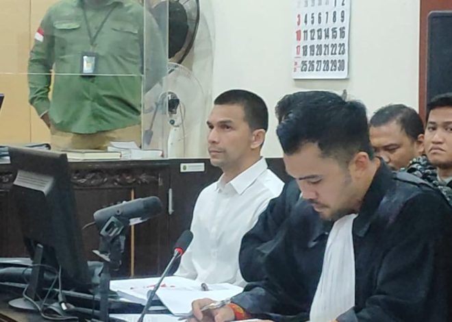 Jonathan Frizzy Mendapat Dukungan Ririn Dwi Ariyanti dan Keluarga Menanti Vonis di Penjara