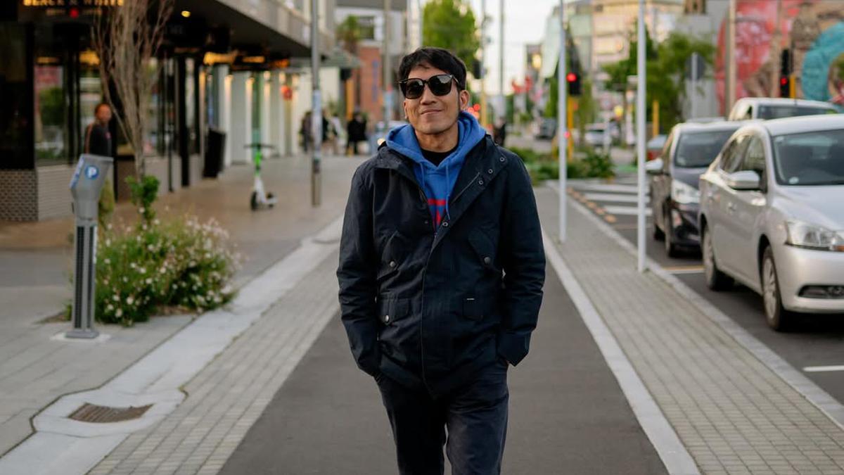 Desta Kenang Momen Ayahnya Rebut Tiket Film Warkop DKI di Bioskop Linggarjati