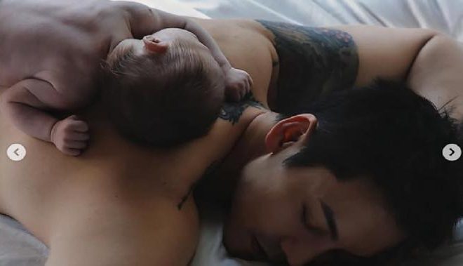 Potret Pertama William Chan dengan Bayinya, Momen Spesial Ayah dan Anak
