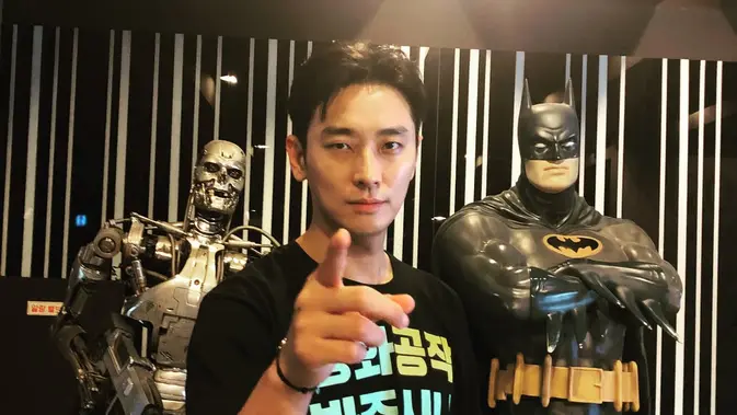Ju Ji Hoon di Bali, Beli Bensin Eceran dan Pakai Sandal Jepit Jadi Sorotan