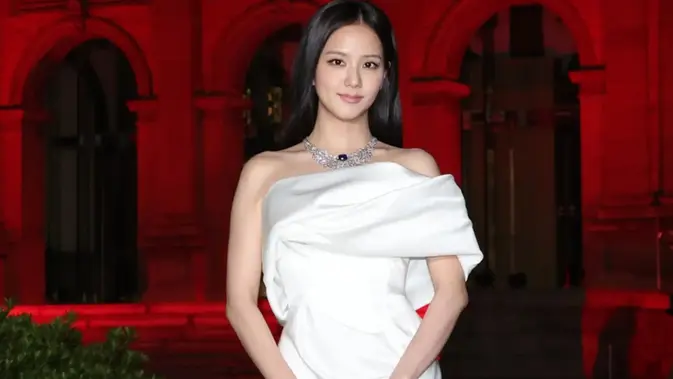 Jisoo Punya Lightstick Solo Berbentuk Es Krim, Rilis Single Baru ‘Addicted’