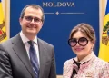 Prof. Deby Vinski Banggakan Indonesia Raih Penghargaan MERIT dari Moldova