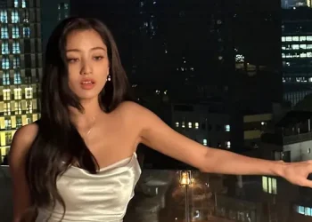 Jihyo TWICE Tinggalkan JYP dan Bentuk Agensi EMITHAUS