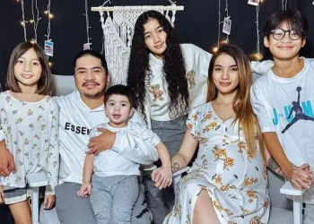 Sheila Marcia Jadi Orang Tua Tegas di Rumah, Suami Kurang Berani